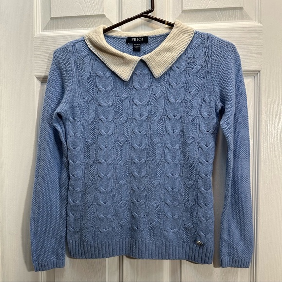 Prich Sweaters - Light Blue Cable-Knit Sweater with Cream Collar